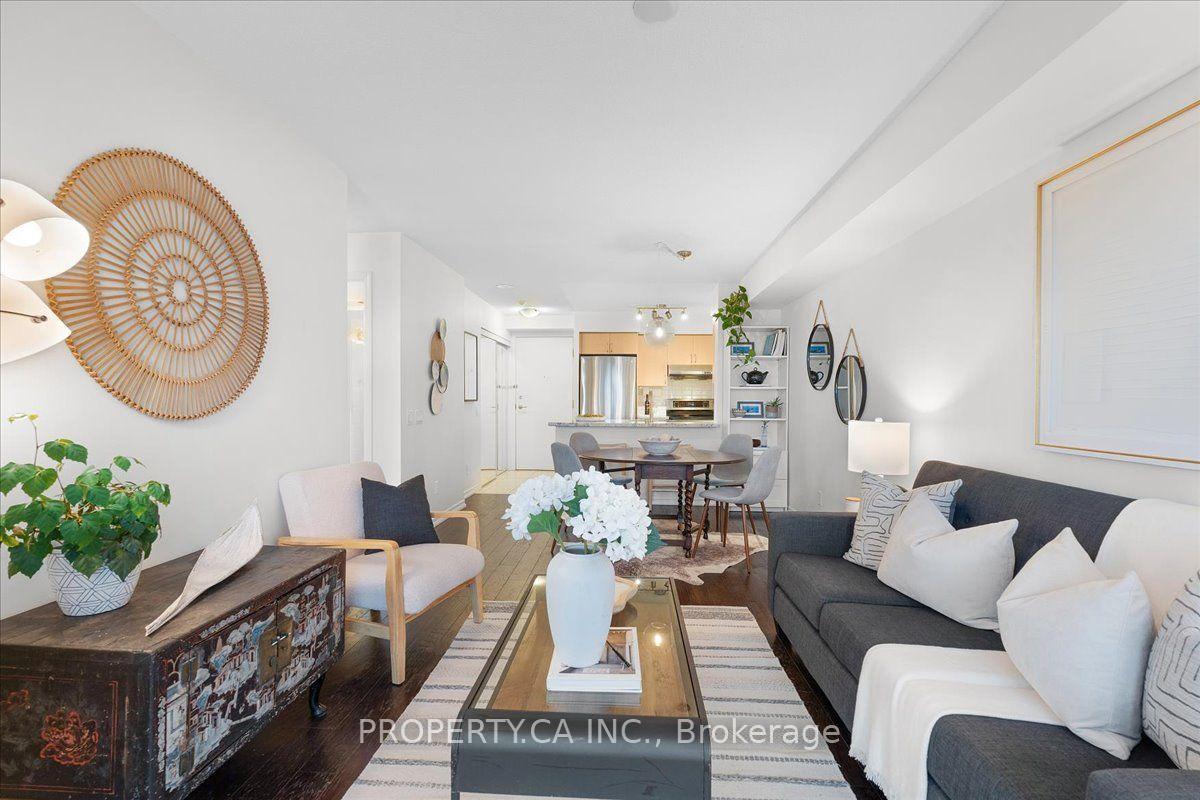 Photo 10 of Unit 822, 61 Heintzman Street, Toronto, Junction Area — HOMEH