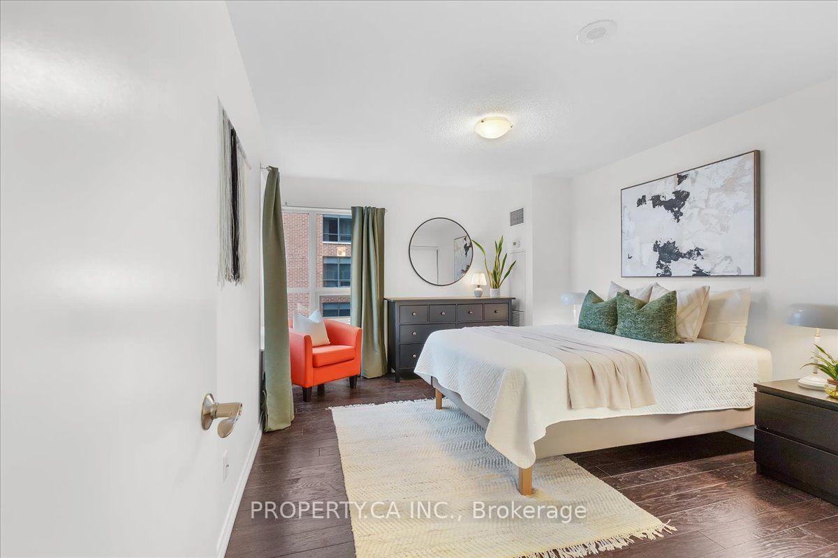 Photo 12 of Unit 822, 61 Heintzman Street, Toronto, Junction Area — HOMEH
