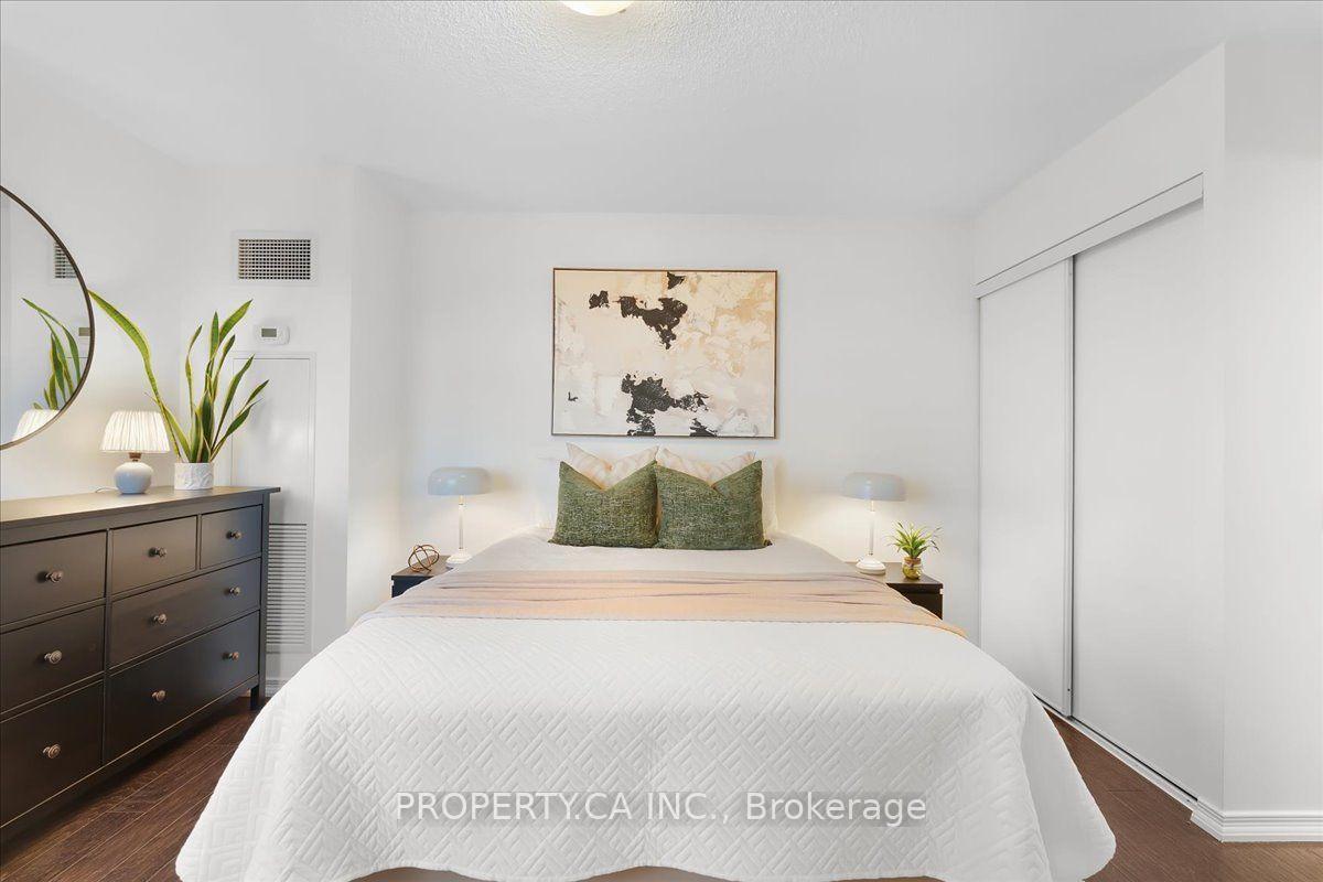 Photo 13 of Unit 822, 61 Heintzman Street, Toronto, Junction Area — HOMEH