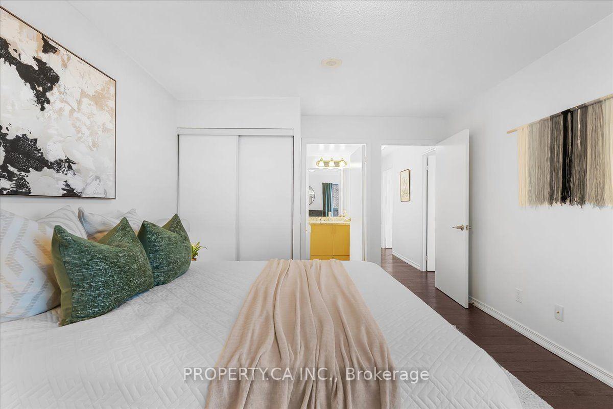 Photo 14 of Unit 822, 61 Heintzman Street, Toronto, Junction Area — HOMEH