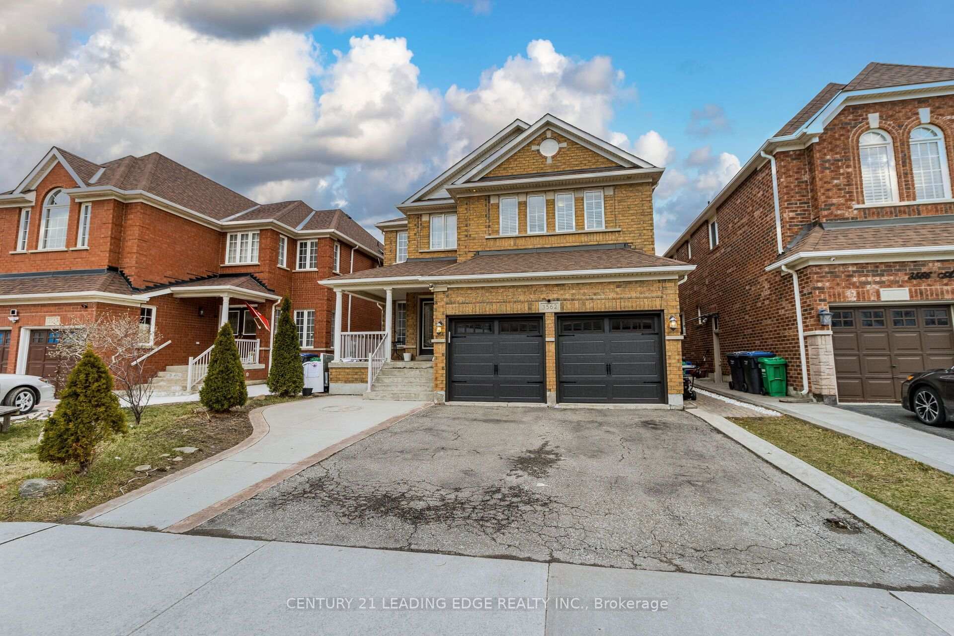 Photo 2 of 3562 Aquinas Avenue, Mississauga, Churchill Meadows — HOMEH