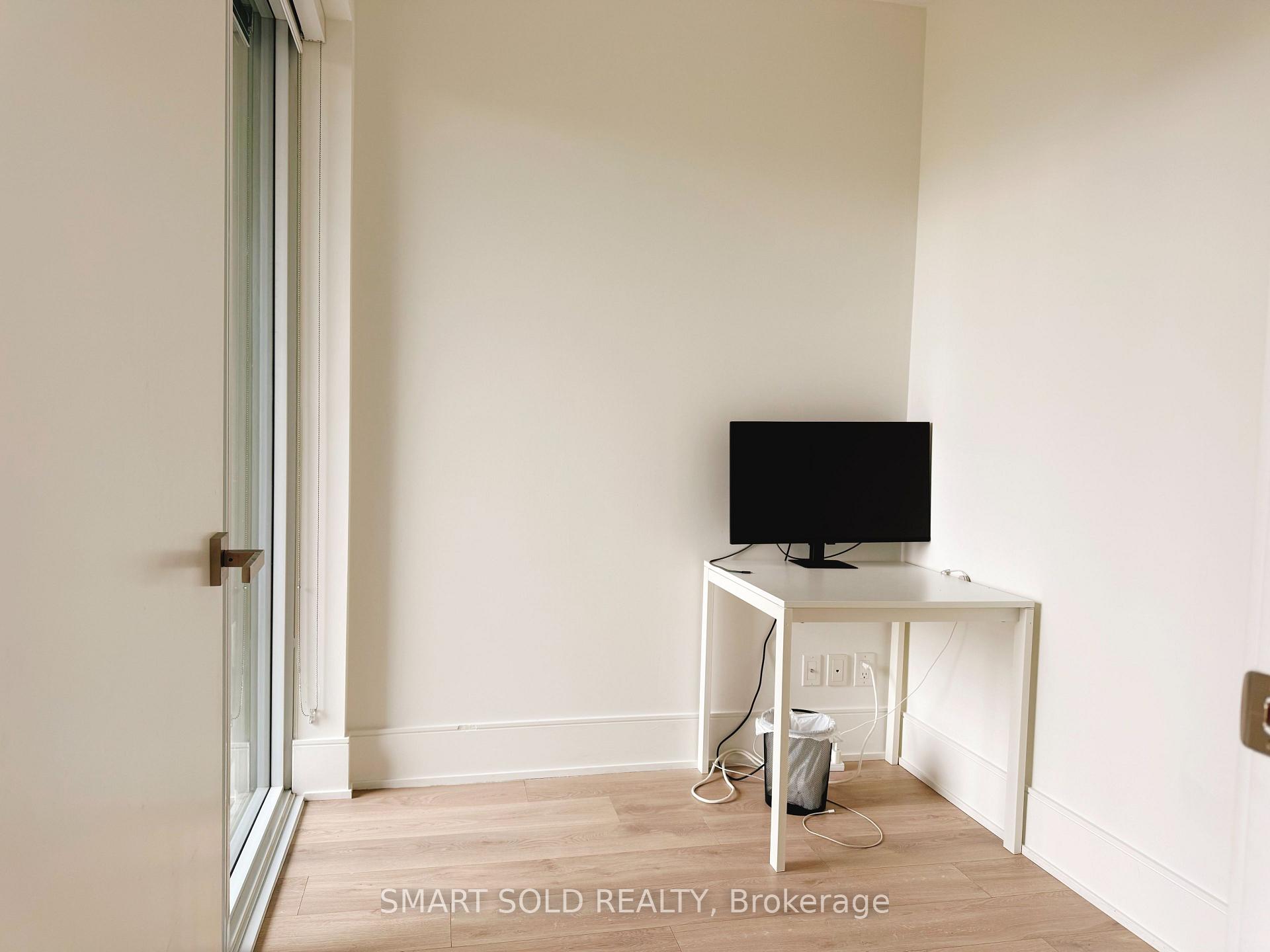Photo 9 of Unit 817, 3 Gloucester Street, Toronto, Church-Yonge Corridor — HOMEH