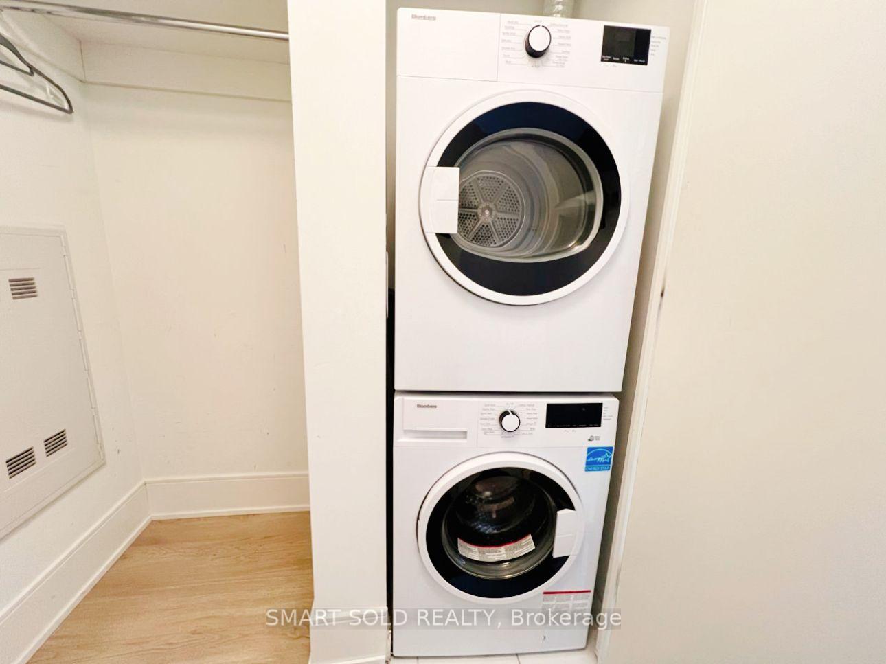 Photo 12 of Unit 817, 3 Gloucester Street, Toronto, Church-Yonge Corridor — HOMEH