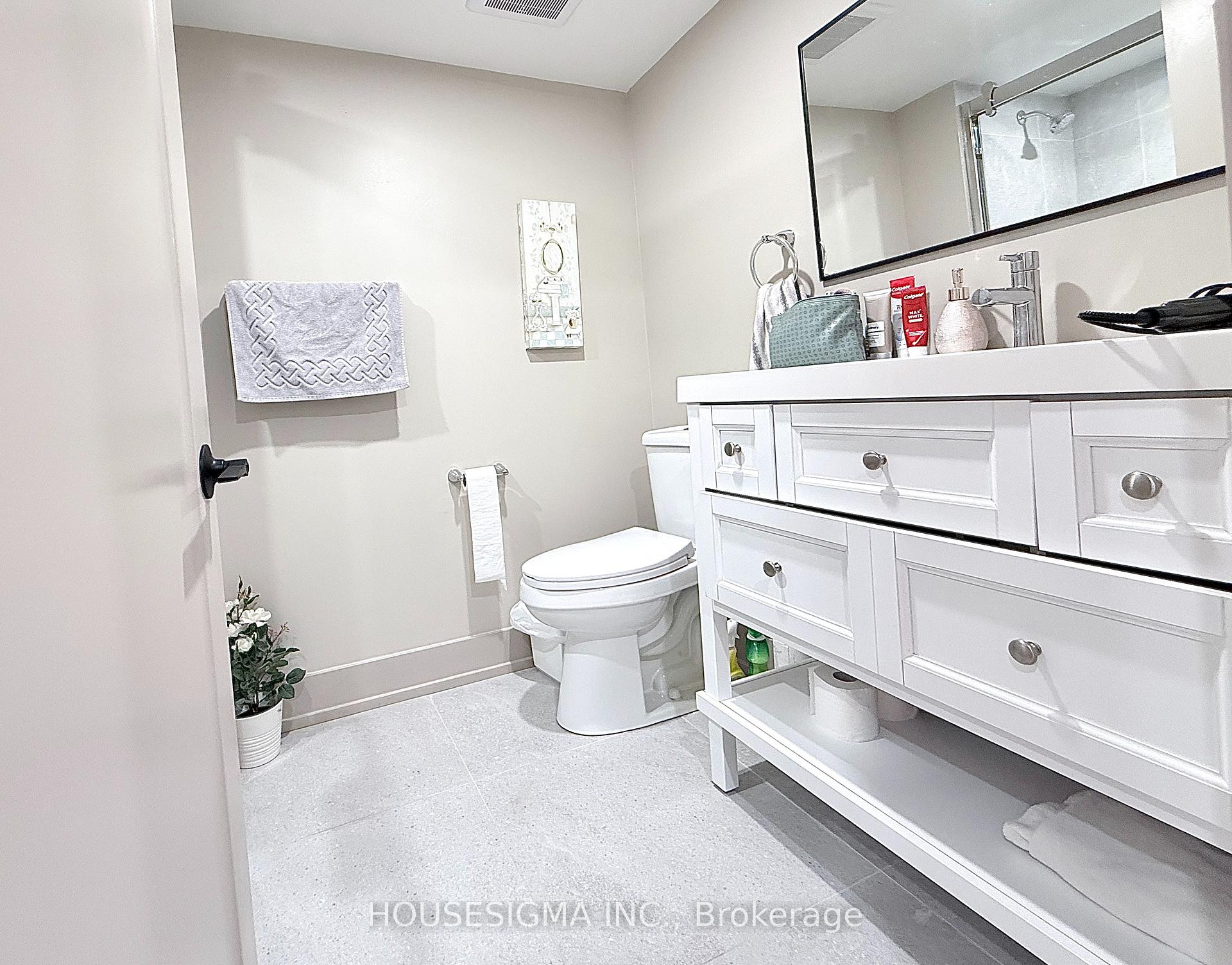 Photo 43 of 335 Lees Lane, Oakville, West — HOMEH