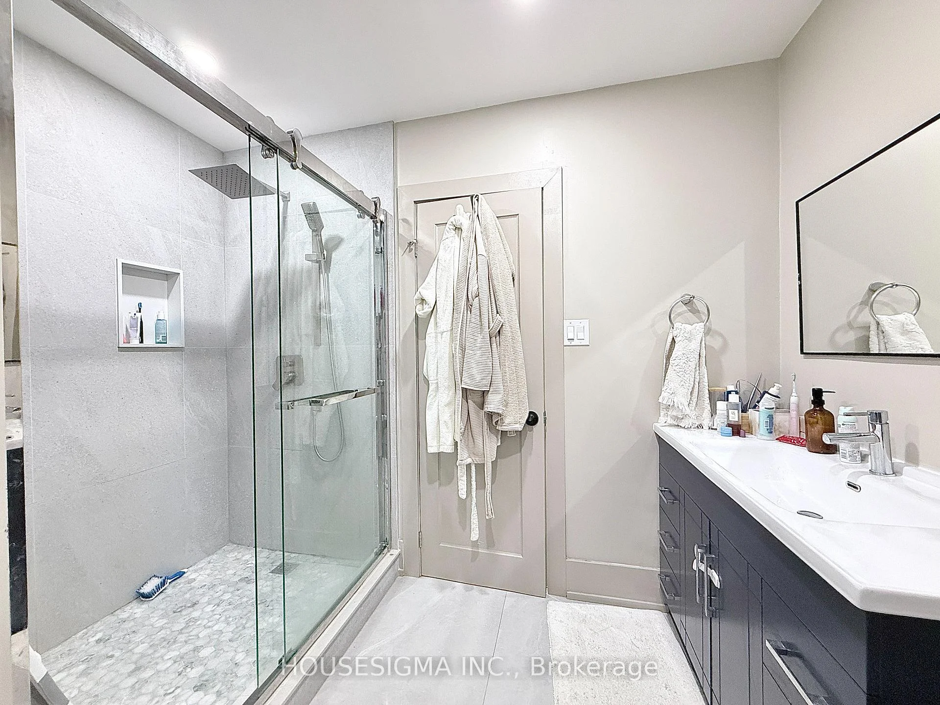 Photo 46 of 335 Lees Lane, Oakville, West — HOMEH