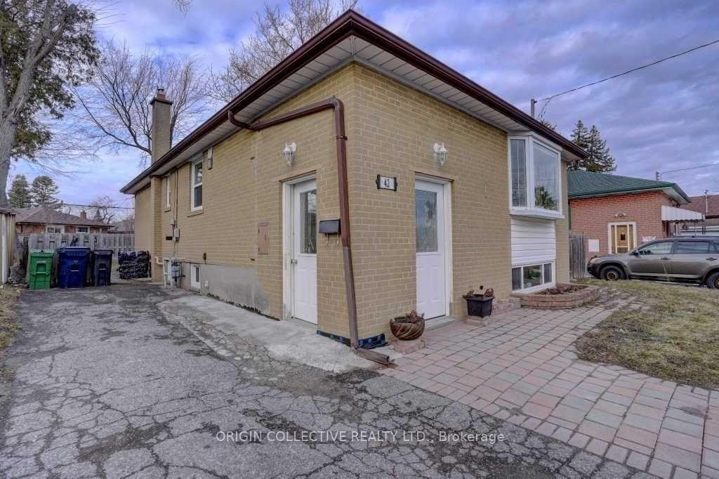 Photo of Unit BASEMENT, 42 Par Avenue