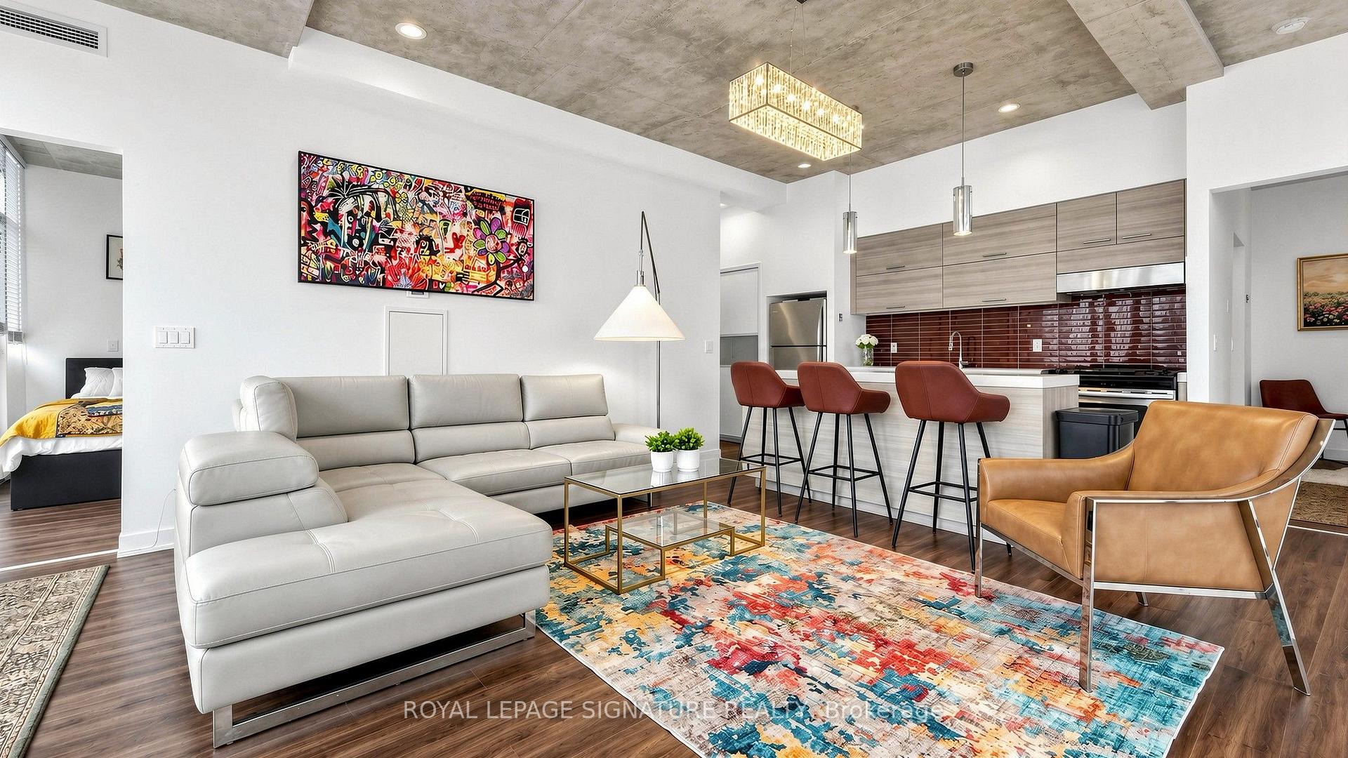Photo of Unit 1305, 552 Wellington Street W