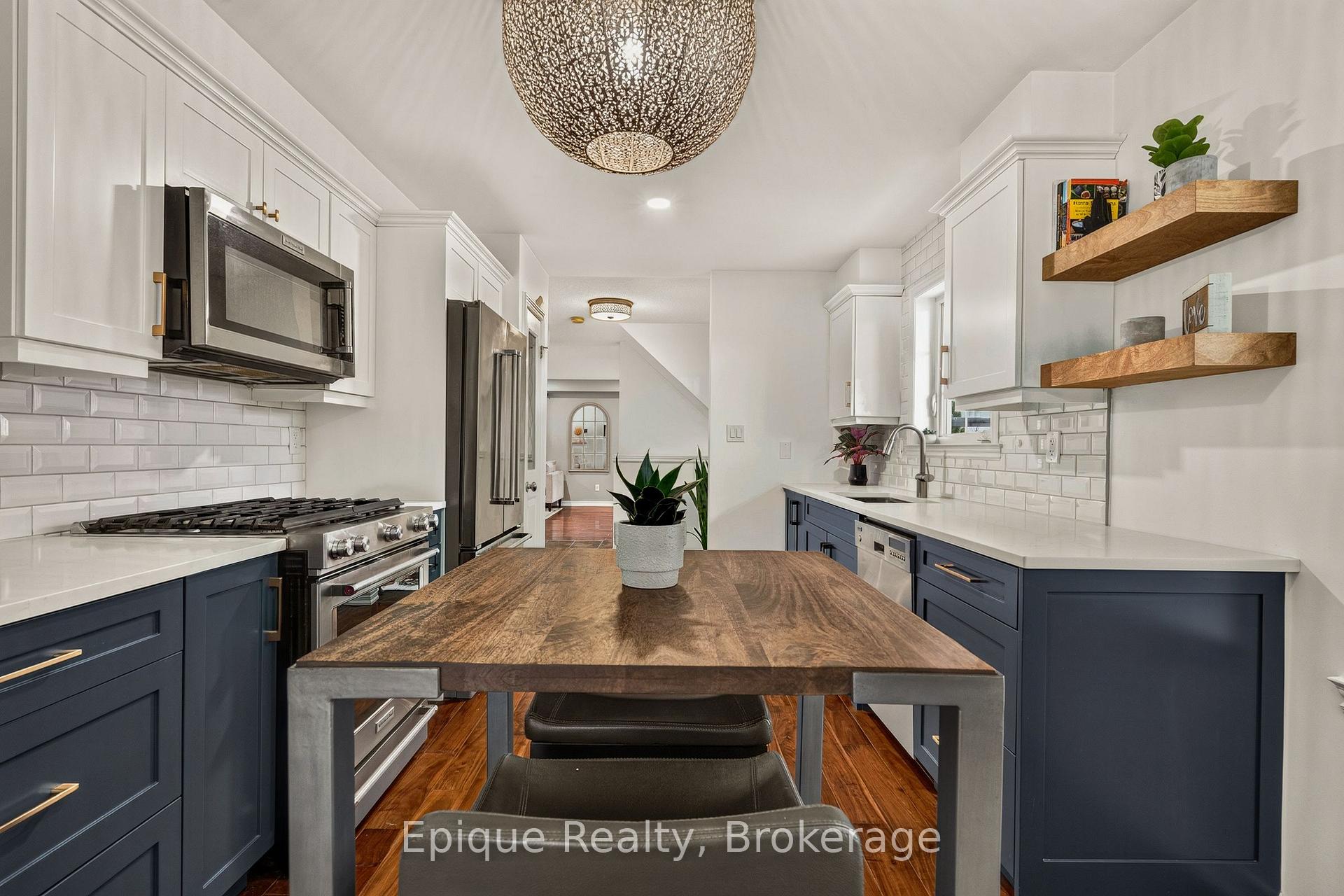 Photo 9 of 227 Fall Fair Way, Hamilton, Binbrook — HOMEH