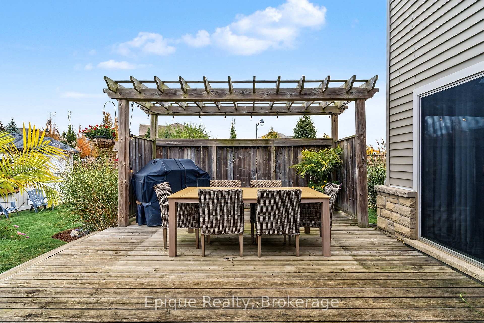 Photo 29 of 227 Fall Fair Way, Hamilton, Binbrook — HOMEH