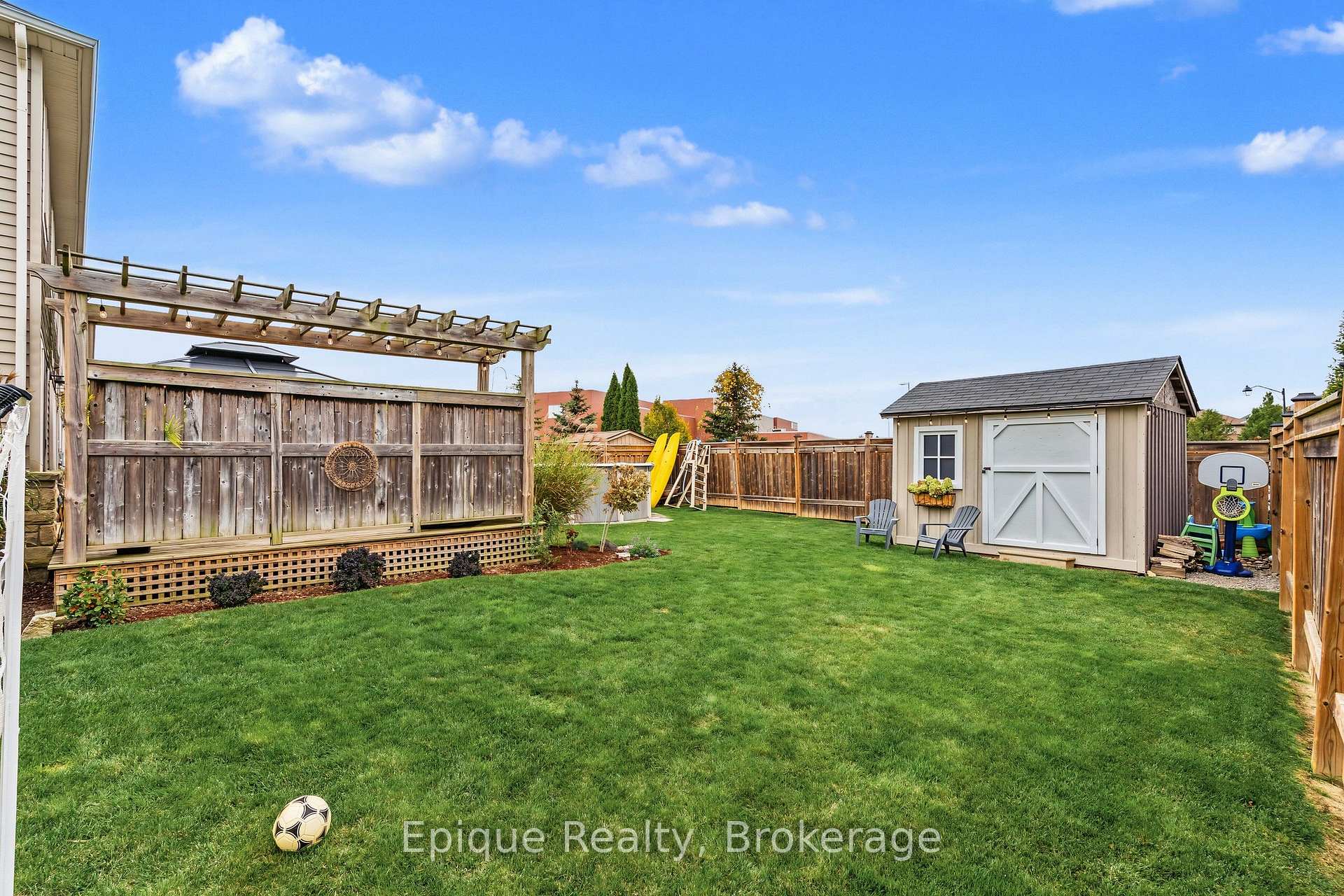 Photo 33 of 227 Fall Fair Way, Hamilton, Binbrook — HOMEH