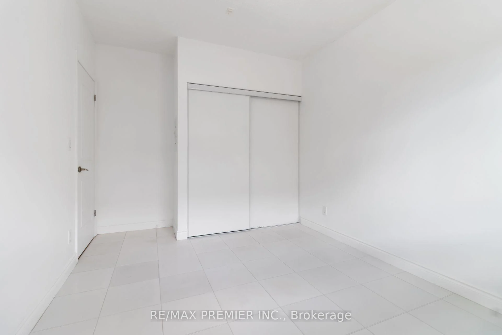Photo 26 of Unit 407, 281 Woodbridge Avenue, Vaughan, West Woodbridge — HOMEH