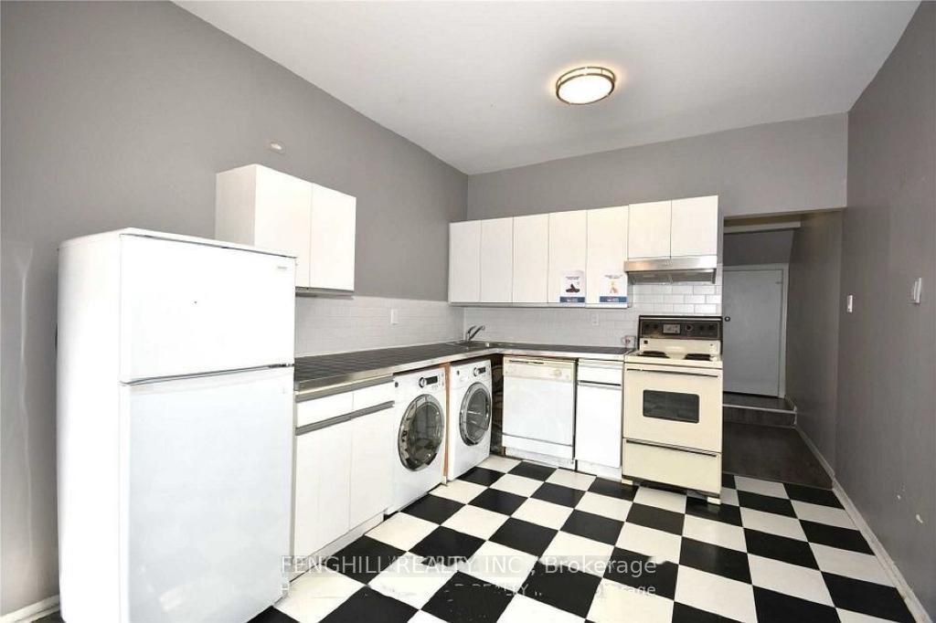 Photo 2 of Unit Main, 678 Bathurst Street, Toronto, Palmerston-Little Italy — HOMEH