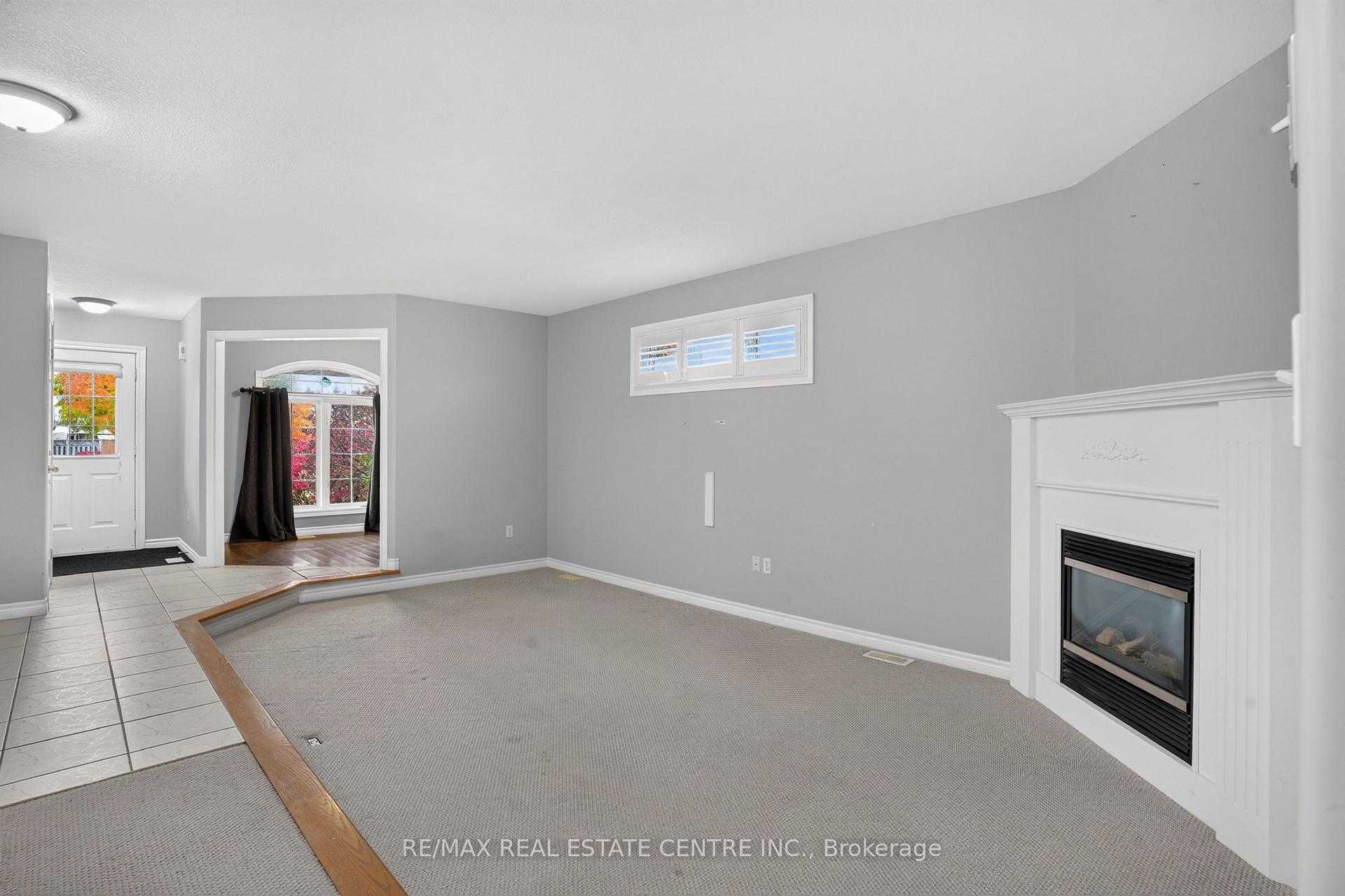 Photo 12 of 10 Pattison Place, Centre Wellington, Fergus — HOMEH