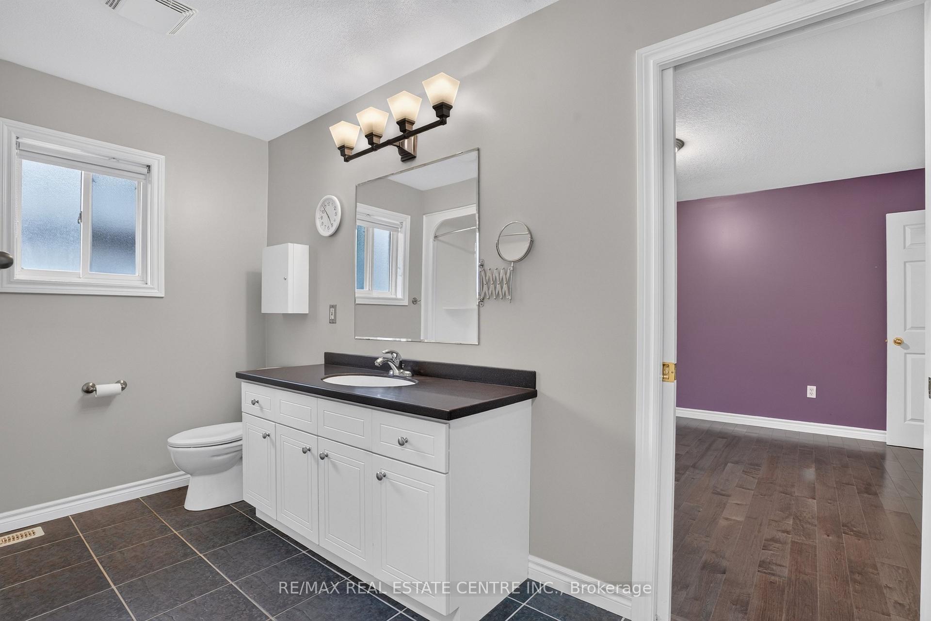Photo 25 of 10 Pattison Place, Centre Wellington, Fergus — HOMEH