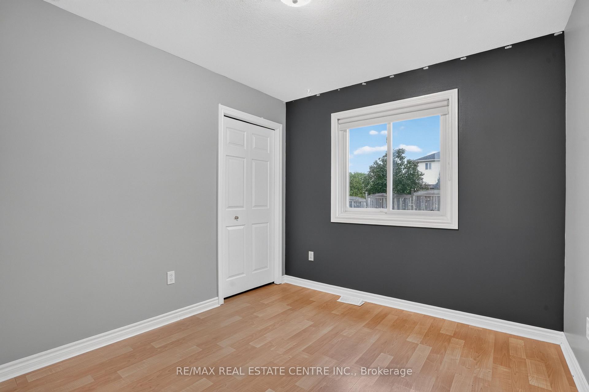 Photo 34 of 10 Pattison Place, Centre Wellington, Fergus — HOMEH