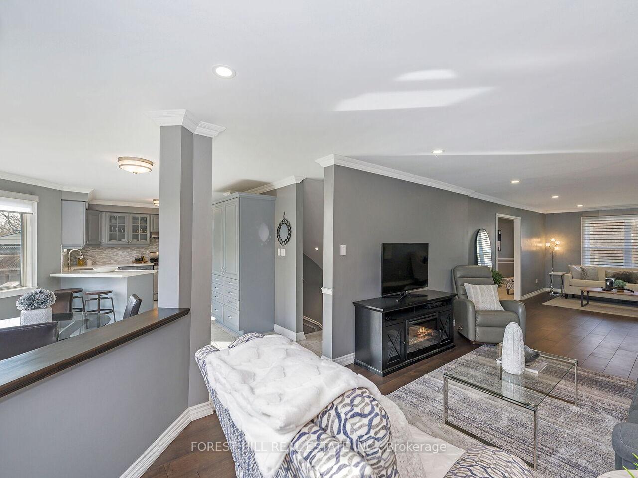 Photo 8 of 4174 Rossland Crescent, Mississauga, Erin Mills — HOMEH