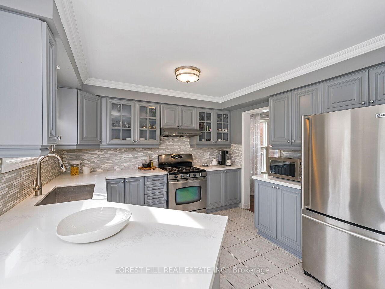 Photo 10 of 4174 Rossland Crescent, Mississauga, Erin Mills — HOMEH