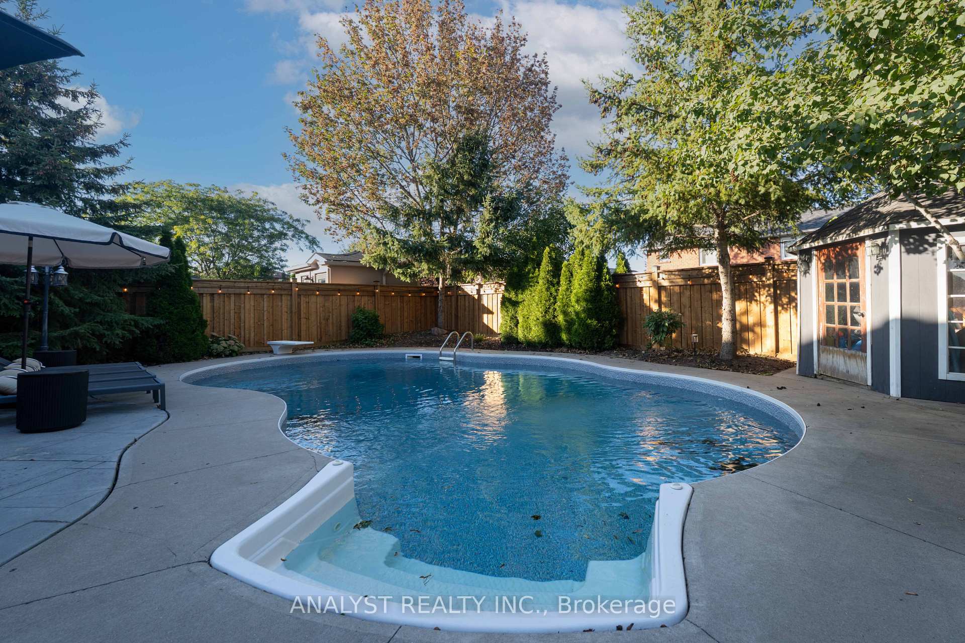 Photo 32 of 7 Compton Court, Caledon, Bolton East — HOMEH
