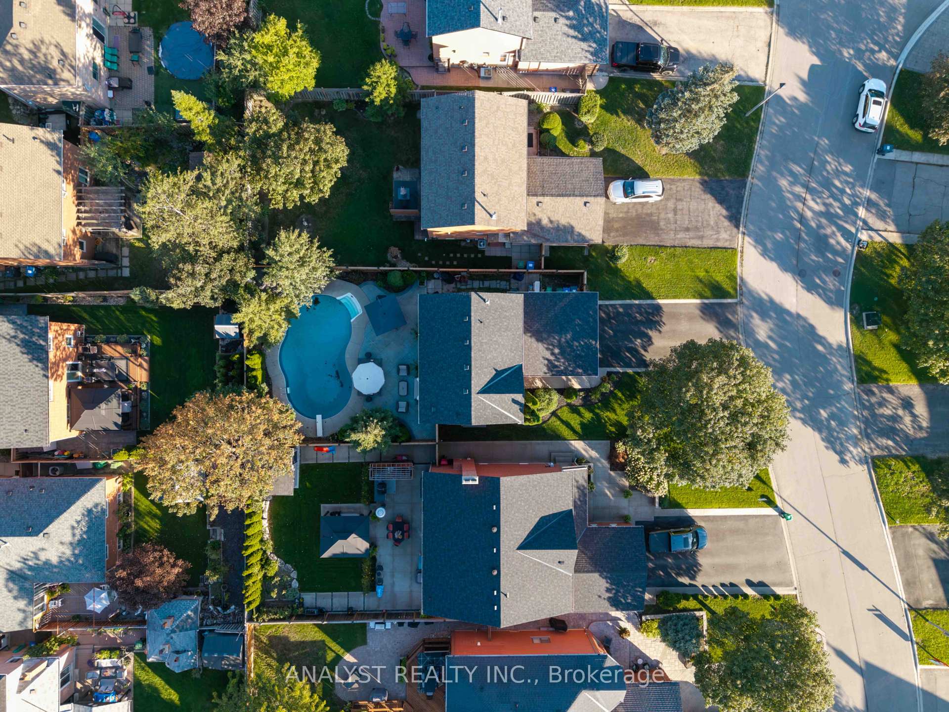 Photo 39 of 7 Compton Court, Caledon, Bolton East — HOMEH