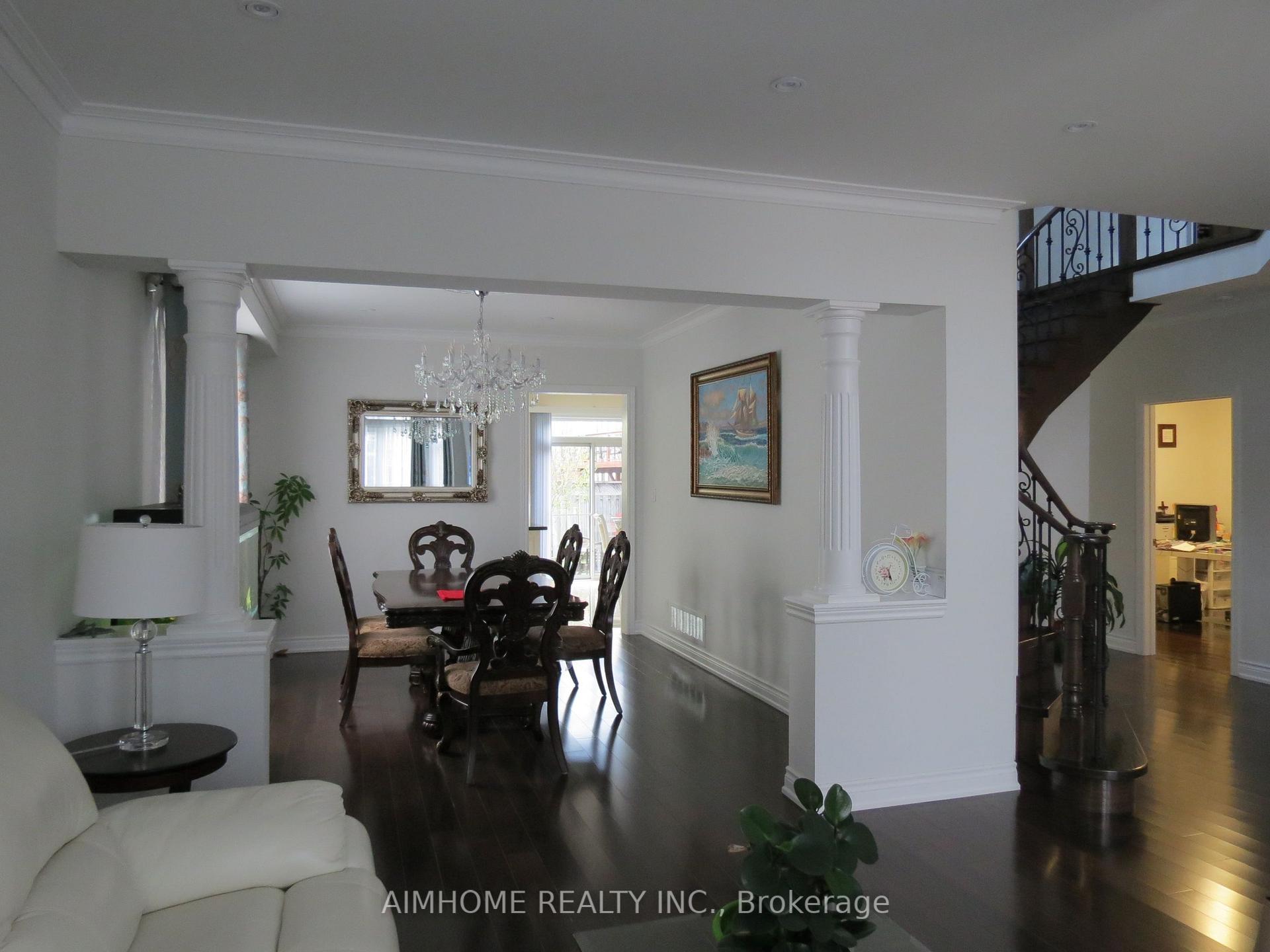 Photo 6 of 102 Farmstead Road, Richmond Hill, Rouge Woods — HOMEH