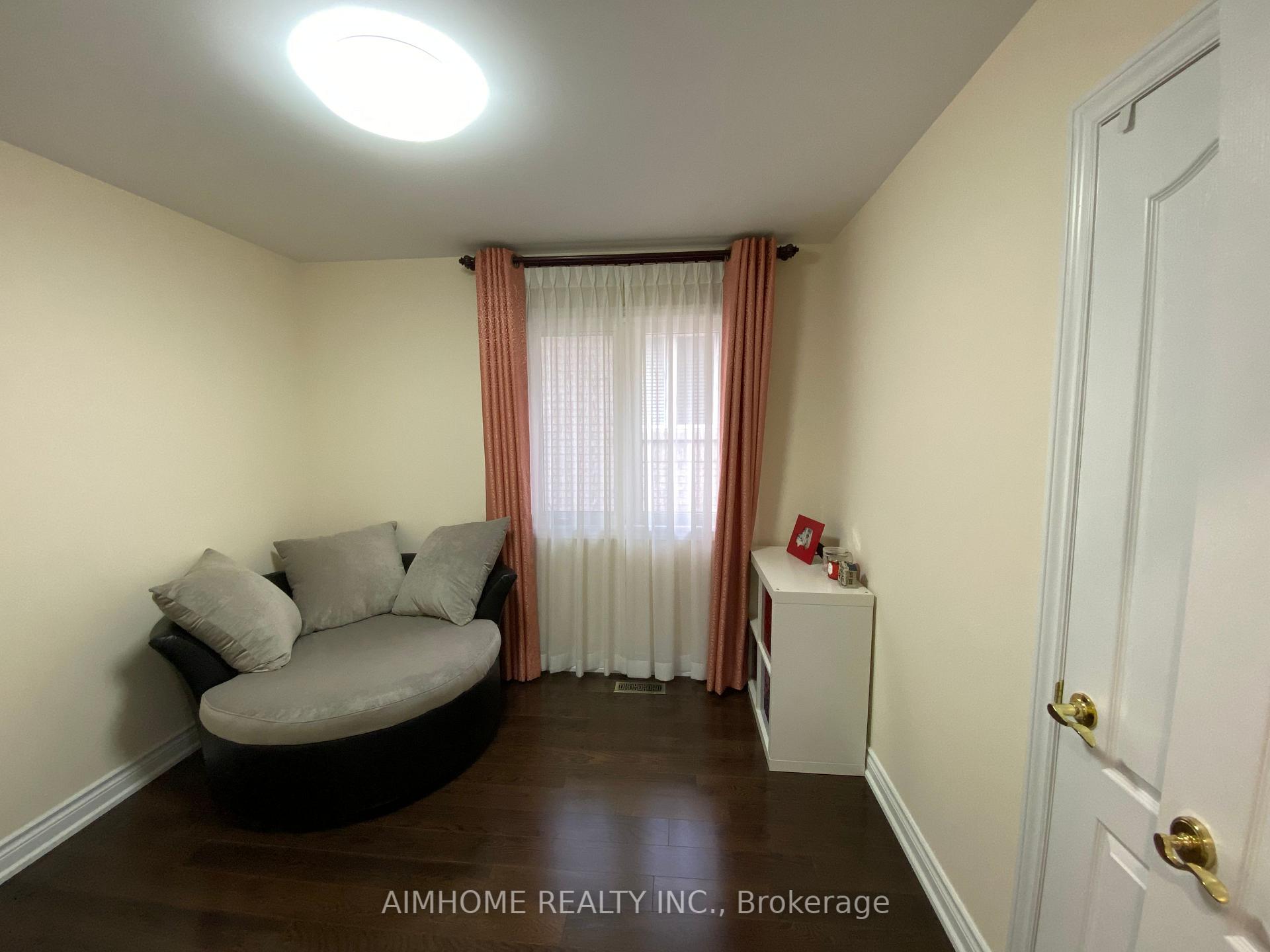 Photo 42 of 102 Farmstead Road, Richmond Hill, Rouge Woods — HOMEH