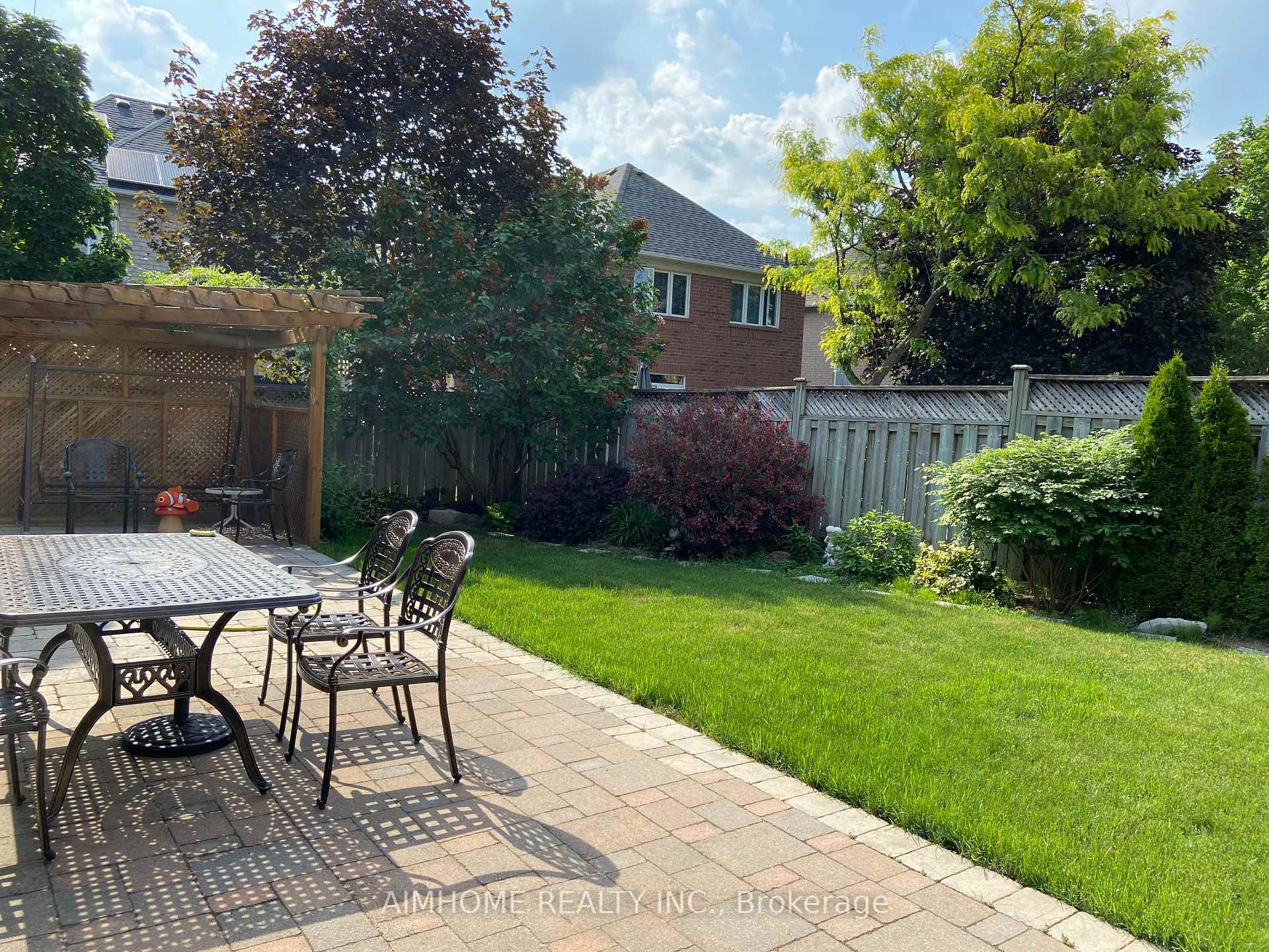 Photo 48 of 102 Farmstead Road, Richmond Hill, Rouge Woods — HOMEH