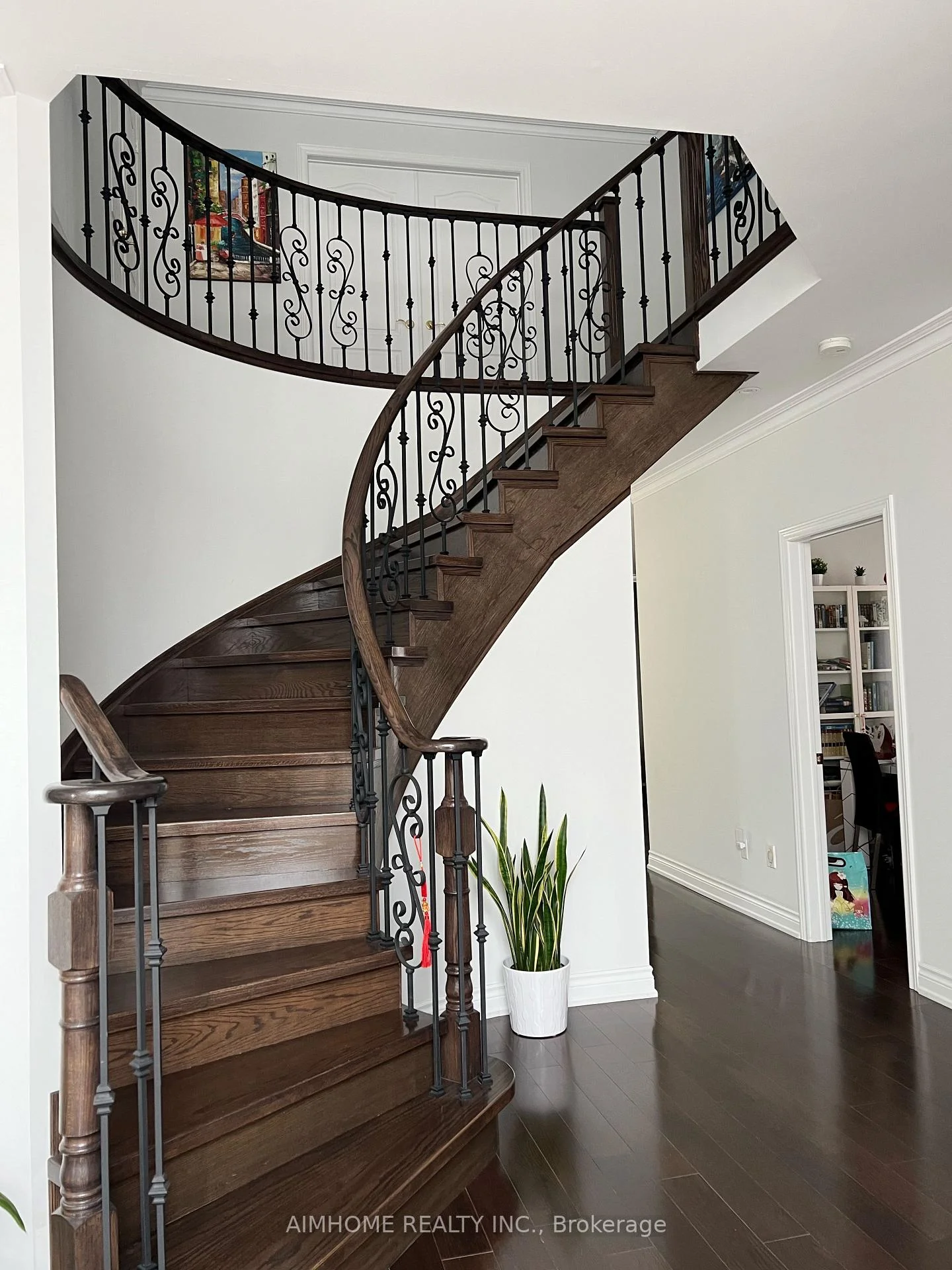 Photo 2 of 102 Farmstead Road, Richmond Hill, Rouge Woods — HOMEH