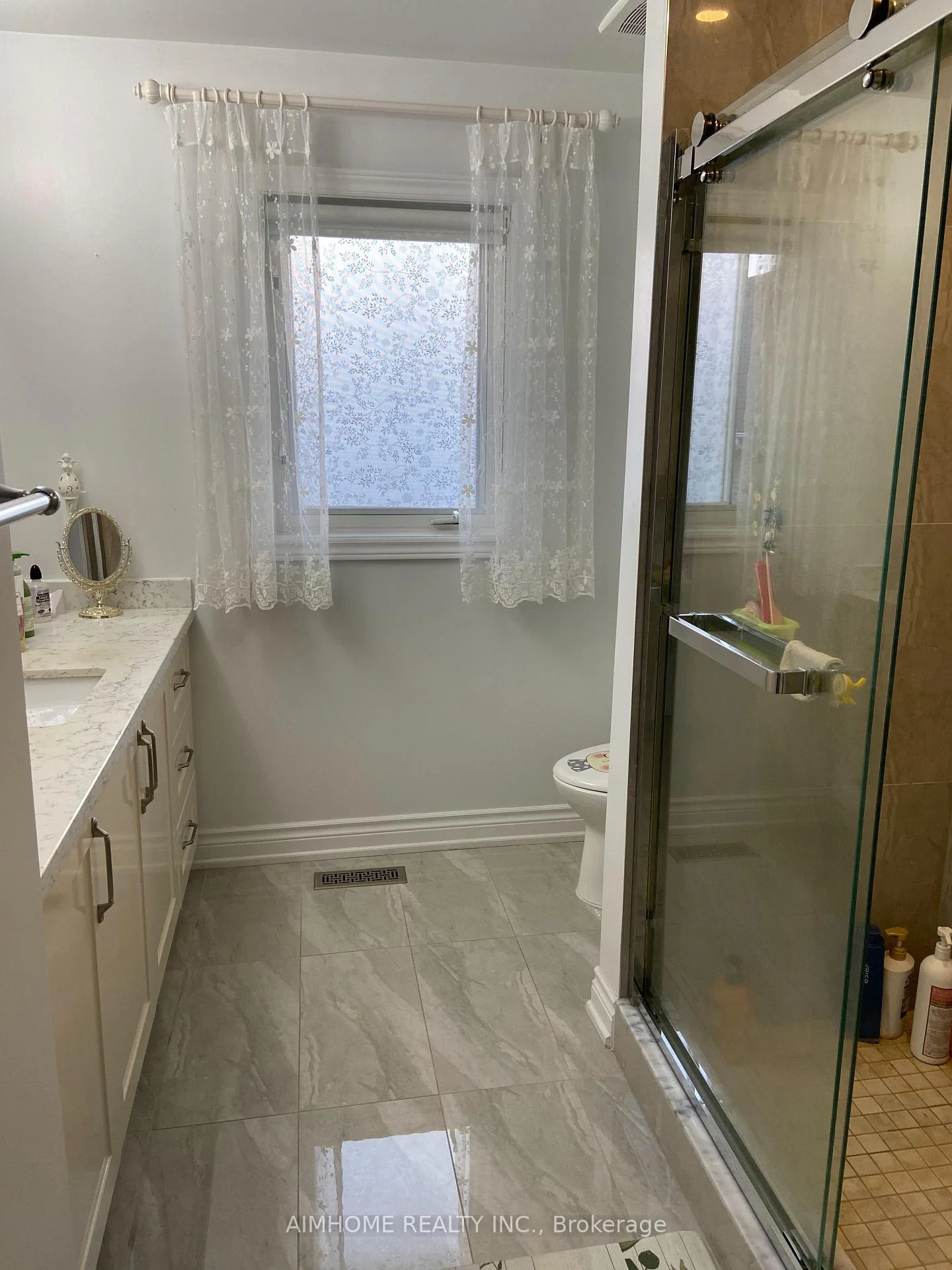Photo 20 of 102 Farmstead Road, Richmond Hill, Rouge Woods — HOMEH
