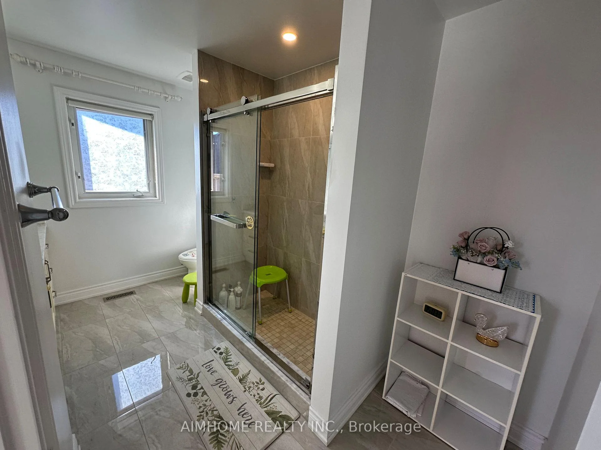 Photo 41 of 102 Farmstead Road, Richmond Hill, Rouge Woods — HOMEH