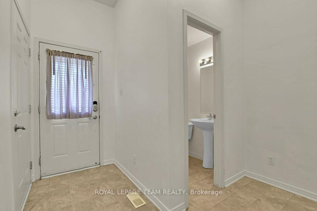 Photo 3 of 147 Sorento Street, Ottawa, Barrhaven - Strandherd — HOMEH