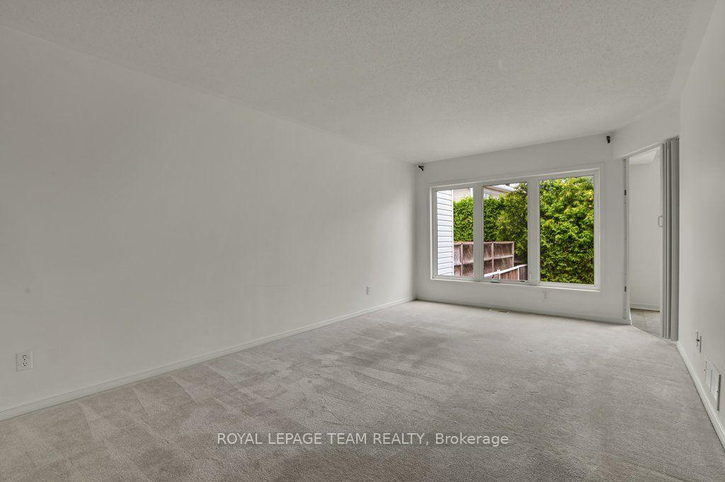 Photo 8 of 147 Sorento Street, Ottawa, Barrhaven - Strandherd — HOMEH