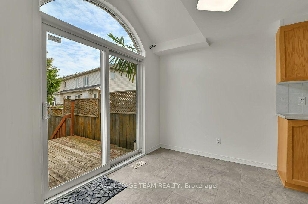 Photo 10 of 147 Sorento Street, Ottawa, Barrhaven - Strandherd — HOMEH