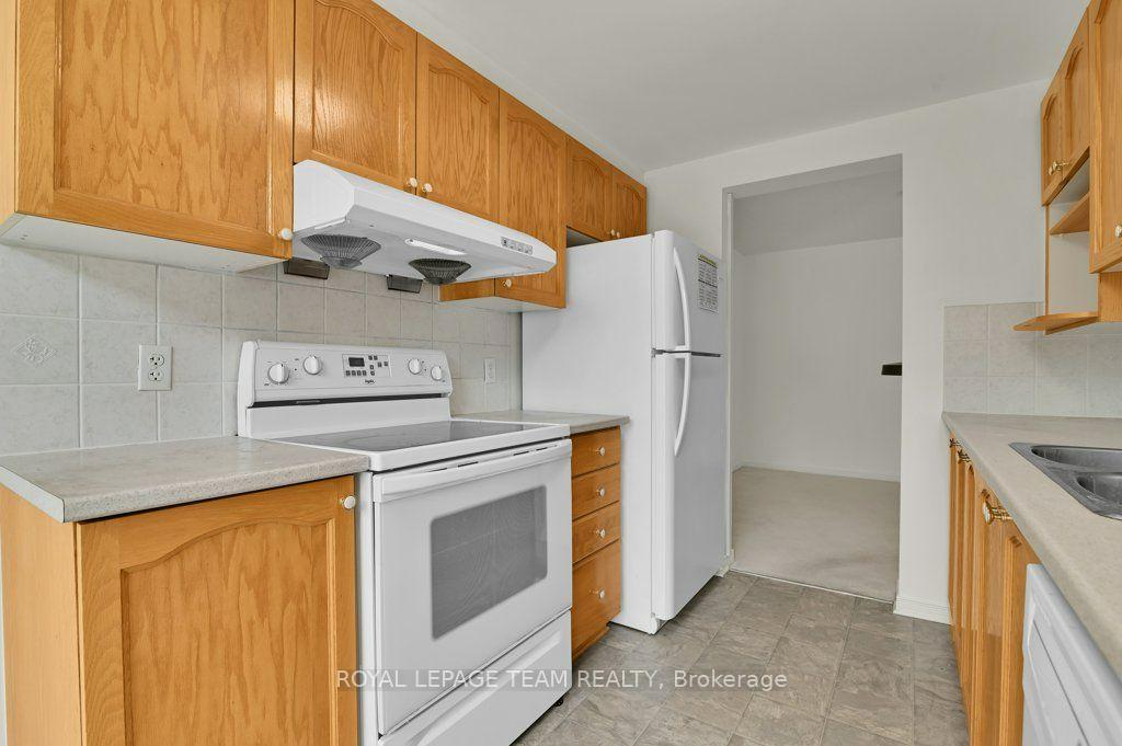 Photo 12 of 147 Sorento Street, Ottawa, Barrhaven - Strandherd — HOMEH
