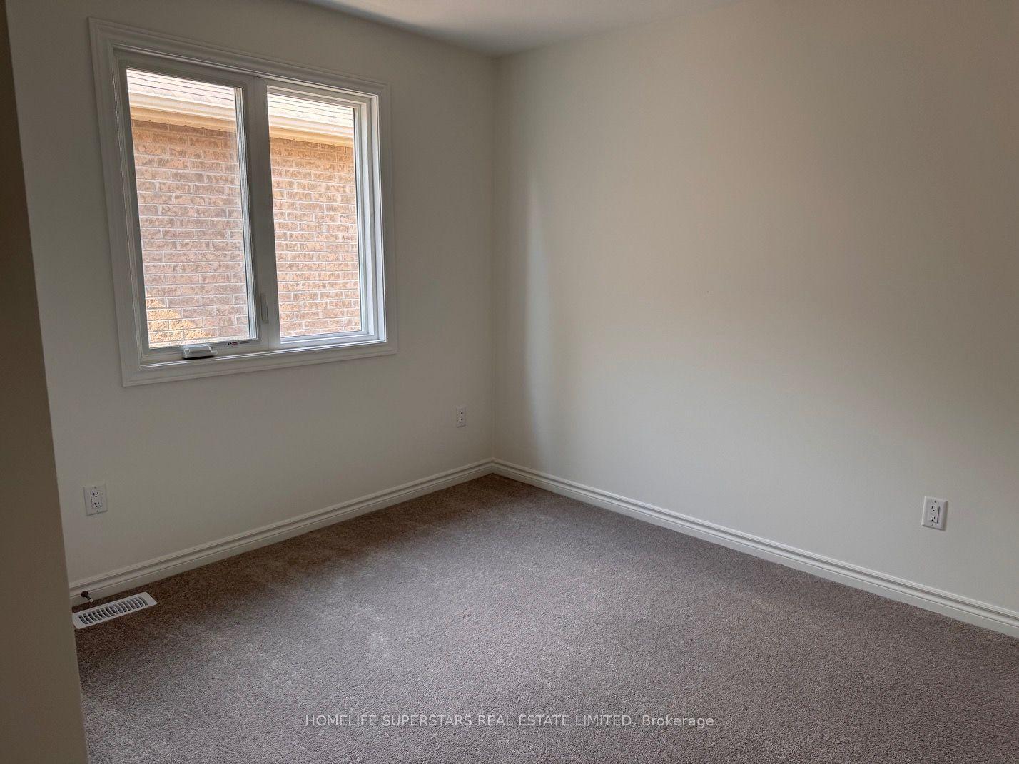 Photo 6 of 36 Glasgow Drive, Whitby, Rural Whitby — HOMEH