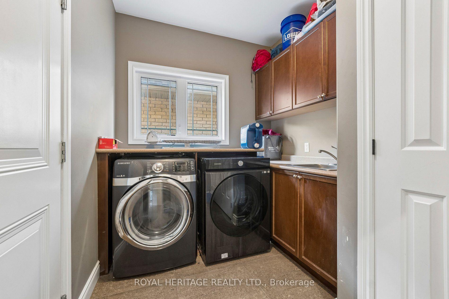 Photo 6 of 51 Gloria Crescent, Whitby, Williamsburg — HOMEH