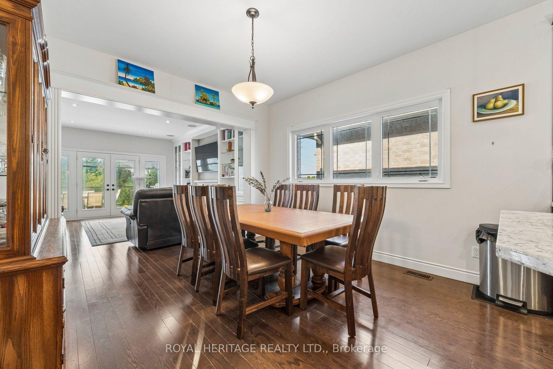 Photo 13 of 51 Gloria Crescent, Whitby, Williamsburg — HOMEH