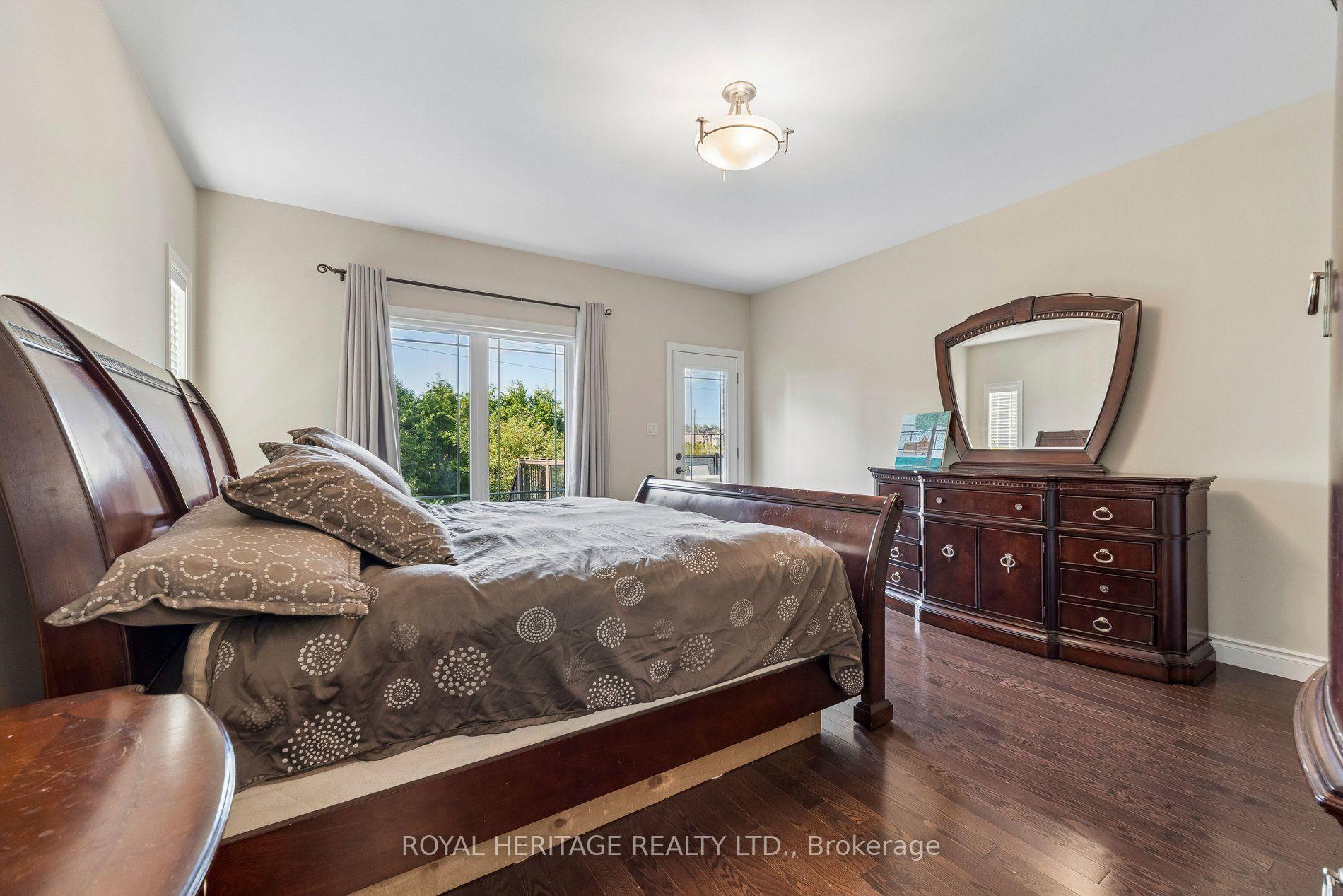 Photo 21 of 51 Gloria Crescent, Whitby, Williamsburg — HOMEH