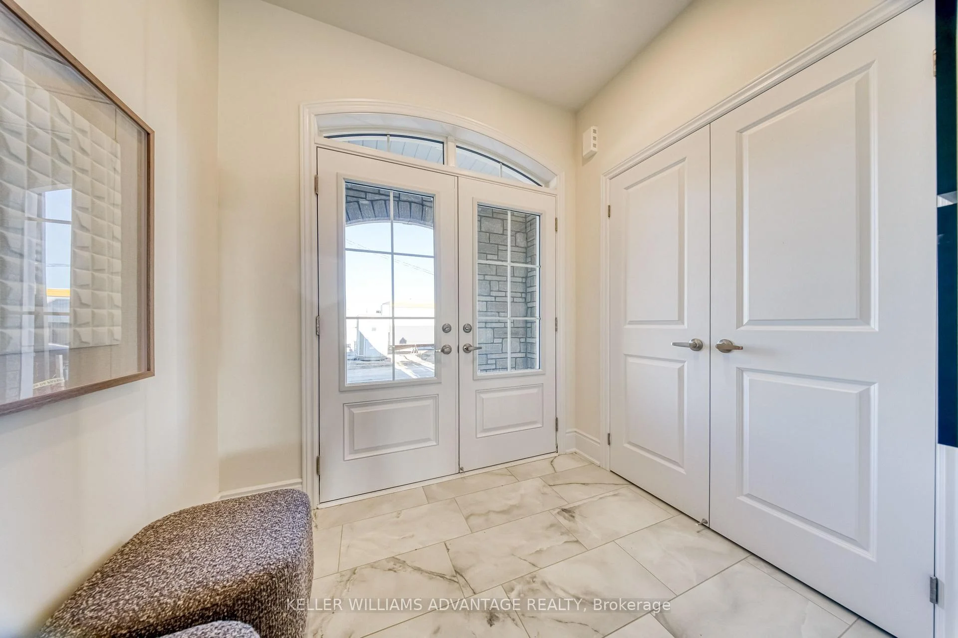 Photo 4 of Unit 10, 78 Gathering Lane, Richmond Hill, Rural Richmond Hill — HOMEH