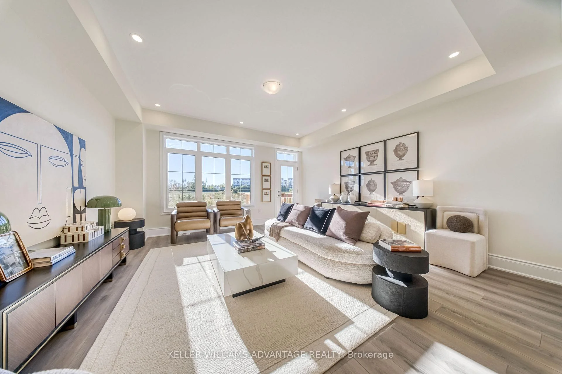 Photo 18 of Unit 10, 78 Gathering Lane, Richmond Hill, Rural Richmond Hill — HOMEH