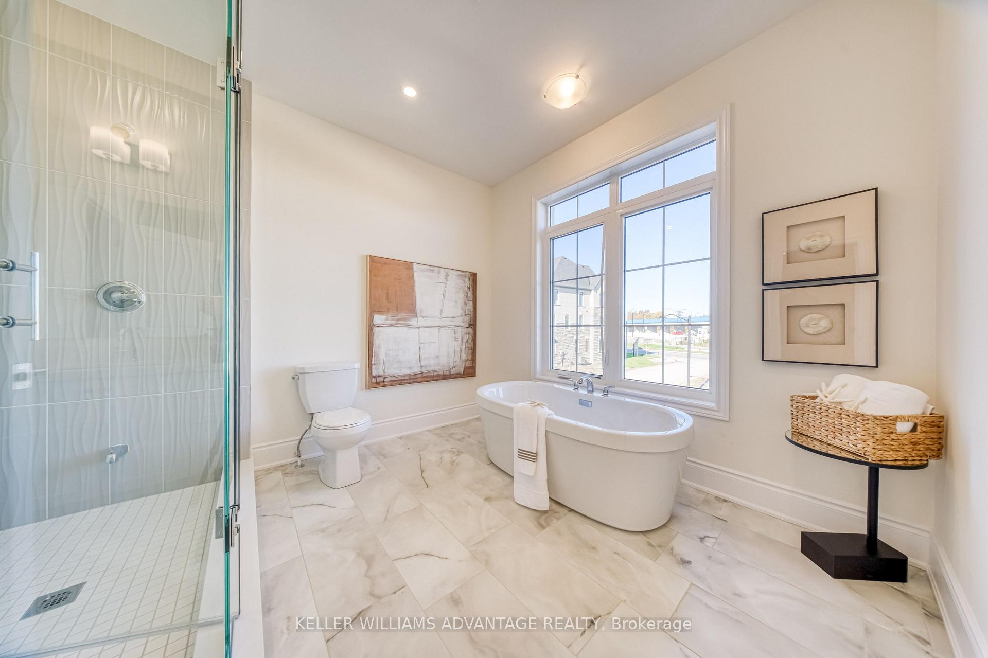 Photo 24 of Unit 10, 78 Gathering Lane, Richmond Hill, Rural Richmond Hill — HOMEH