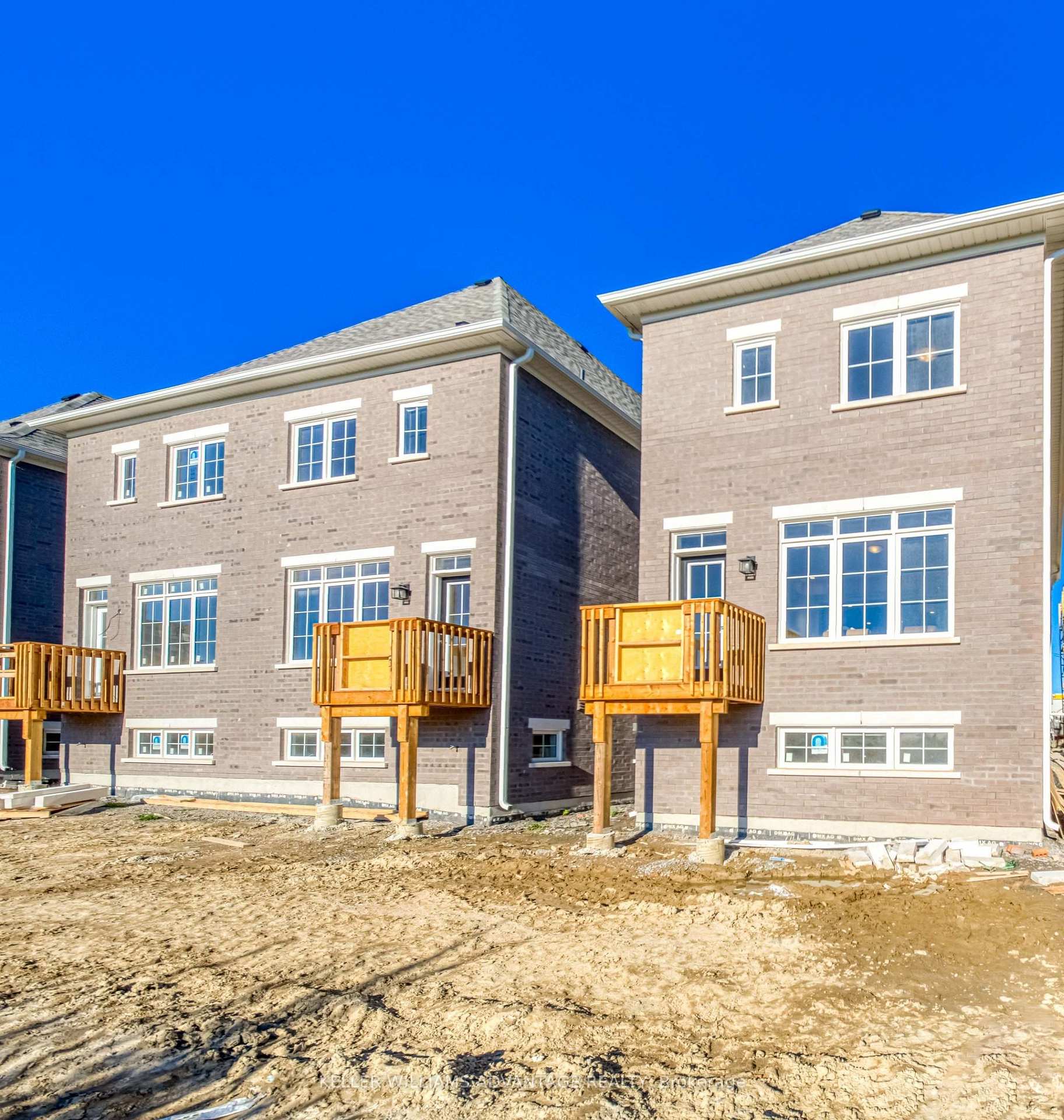 Photo 34 of Unit 10, 78 Gathering Lane, Richmond Hill, Rural Richmond Hill — HOMEH