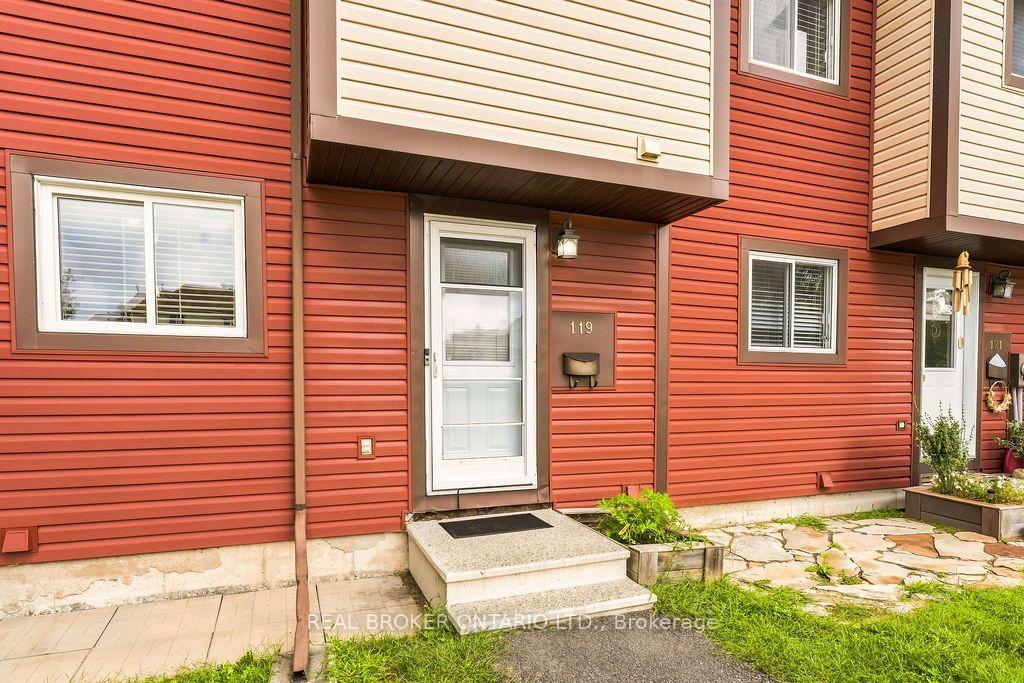 Photo 2 of 119 Teal Crescent, Ottawa, Chatelaine Village — HOMEH