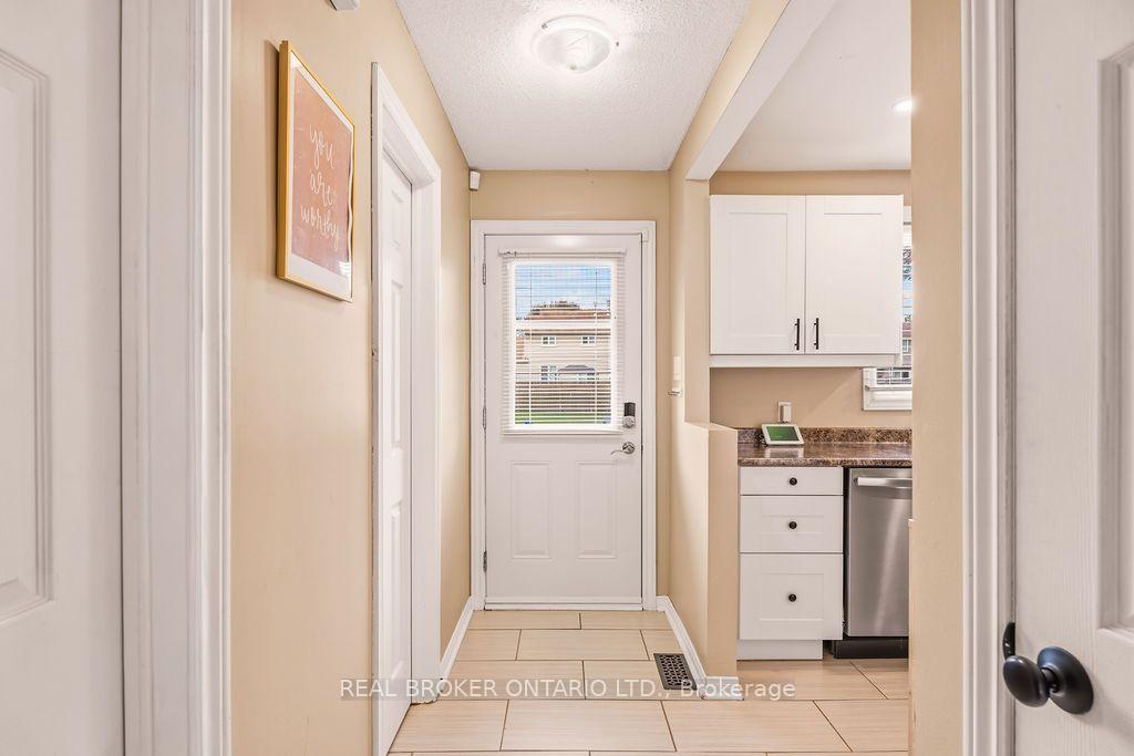 Photo 3 of 119 Teal Crescent, Ottawa, Chatelaine Village — HOMEH
