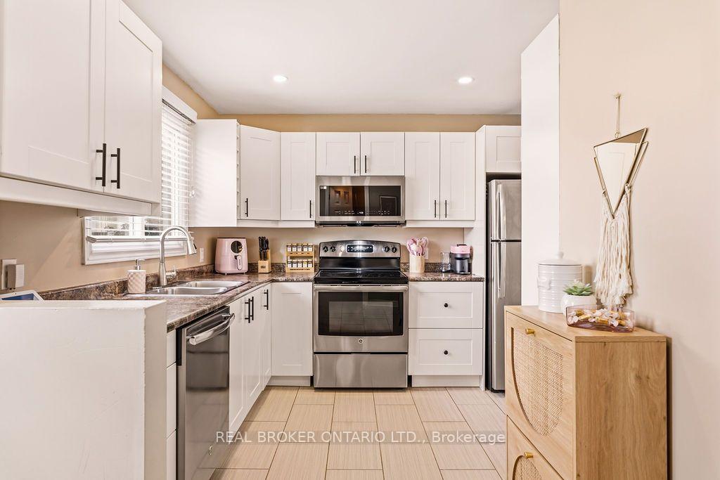 Photo 6 of 119 Teal Crescent, Ottawa, Chatelaine Village — HOMEH