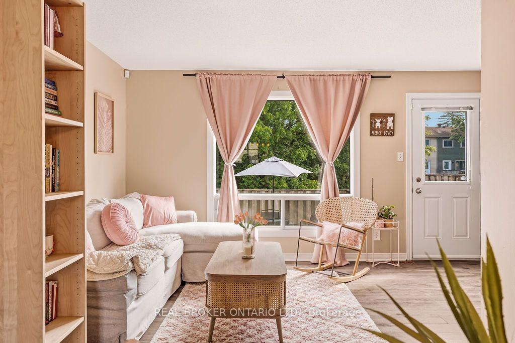 Photo 13 of 119 Teal Crescent, Ottawa, Chatelaine Village — HOMEH