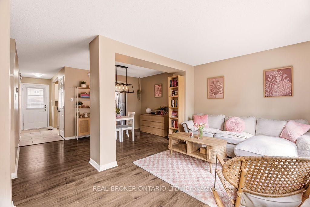 Photo 15 of 119 Teal Crescent, Ottawa, Chatelaine Village — HOMEH