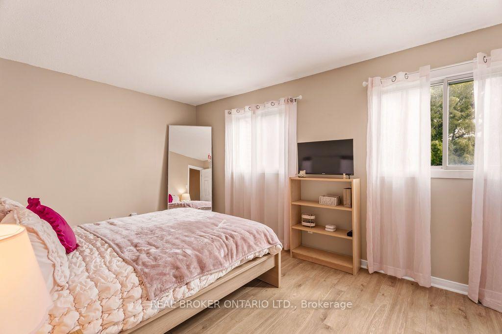 Photo 19 of 119 Teal Crescent, Ottawa, Chatelaine Village — HOMEH