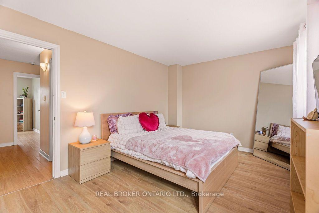 Photo 20 of 119 Teal Crescent, Ottawa, Chatelaine Village — HOMEH