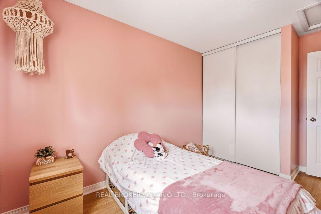 Photo 23 of 119 Teal Crescent, Ottawa, Chatelaine Village — HOMEH