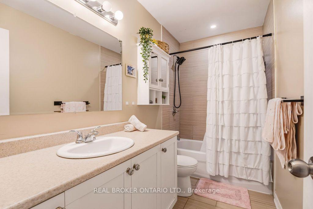 Photo 26 of 119 Teal Crescent, Ottawa, Chatelaine Village — HOMEH